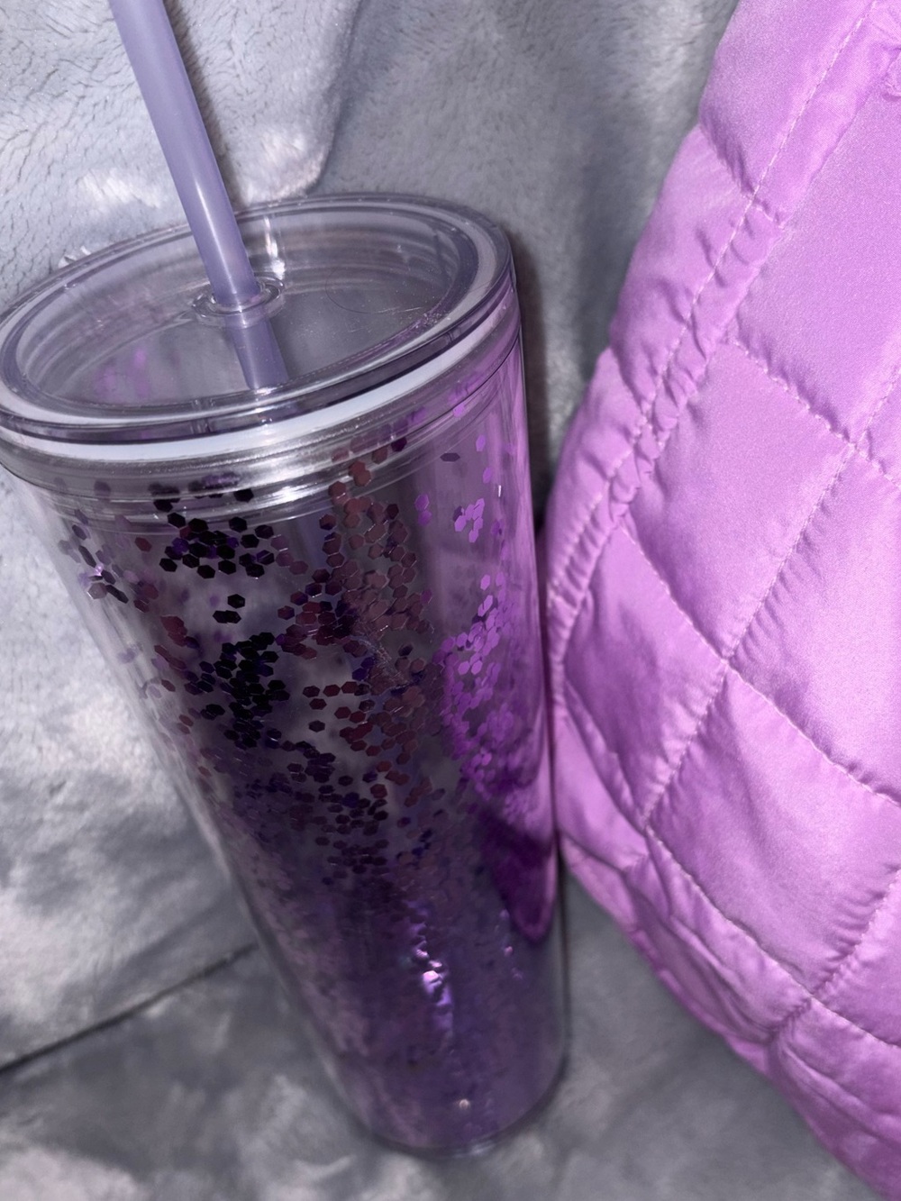 COACH BUNDLE, TUMBLER, PUFFY TOTE, COACH NECKLACE, RENEWAL SERUM - Picture 3 of 4
